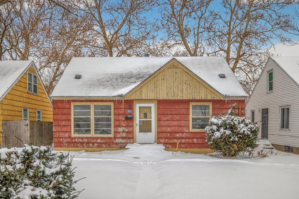 Photo of 5027 Emerson Avenue N, Minneapolis, MN 55430 (MLS # 7004304)