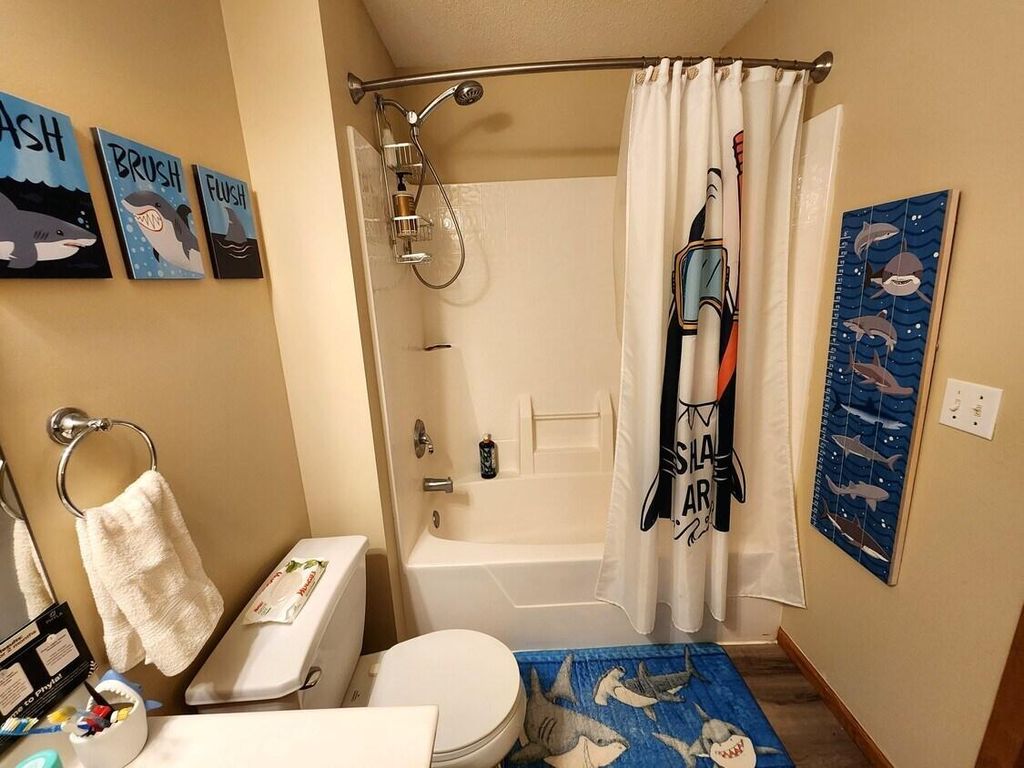 Photo of 862 Princeton Avenue, Shakopee, MN 55379 (MLS # 7001216)