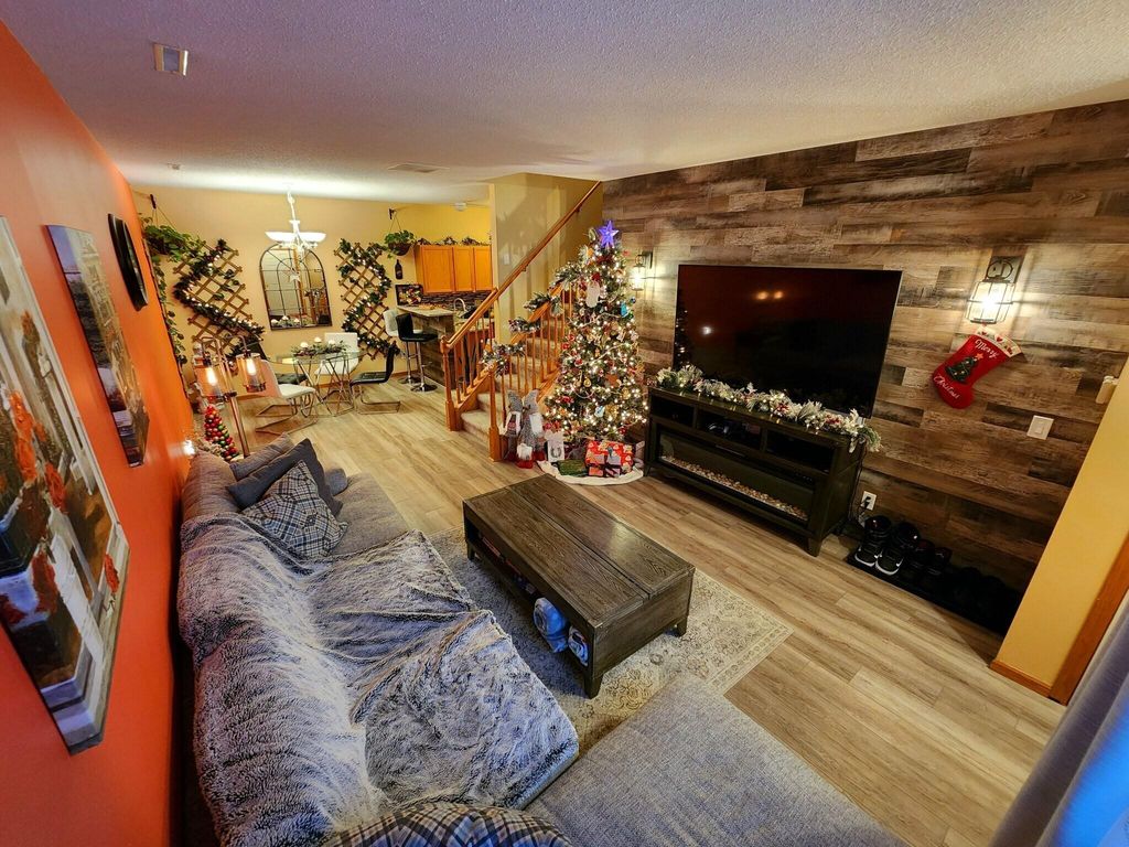 Photo of 862 Princeton Avenue, Shakopee, MN 55379 (MLS # 7001216)