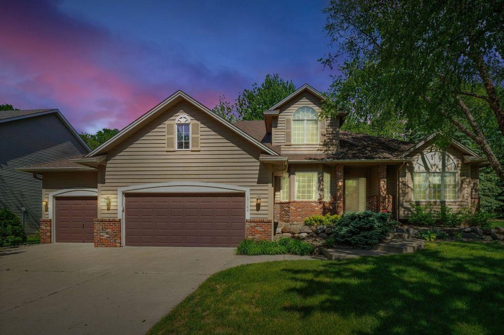 Photo of 17142 Jonquil Avenue, Lakeville, MN 55044 (MLS # 7061113)