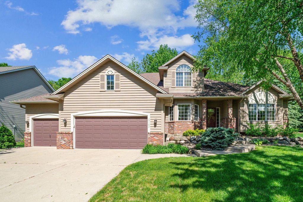 Photo of 17142 Jonquil Avenue, Lakeville, MN 55044 (MLS # 7061113)