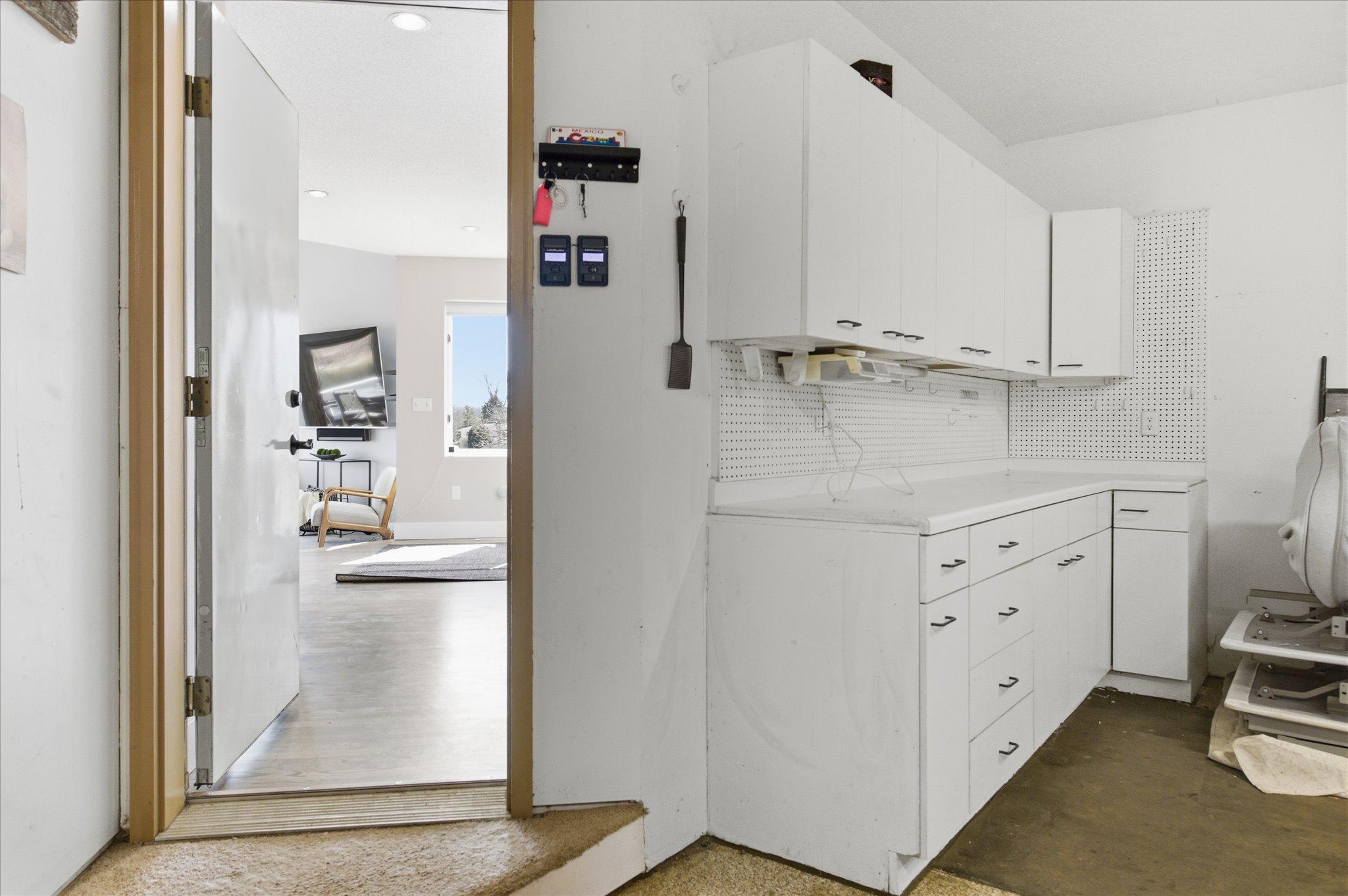 Prior Lake, Minnesota, 55372, United States, 4 Bedrooms Bedrooms, ,3 BathroomsBathrooms,Residential,Active,2035642