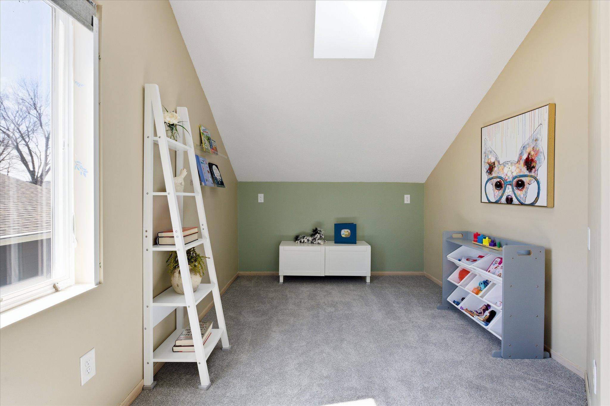 Prior Lake, Minnesota, 55372, United States, 4 Bedrooms Bedrooms, ,3 BathroomsBathrooms,Residential,Active,2035642