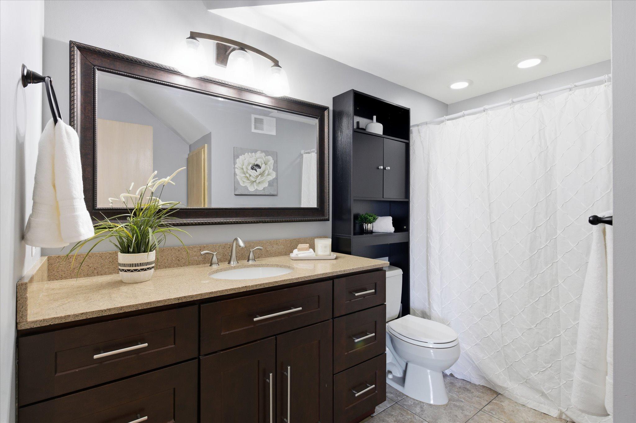 Prior Lake, Minnesota, 55372, United States, 4 Bedrooms Bedrooms, ,3 BathroomsBathrooms,Residential,Active,2035642