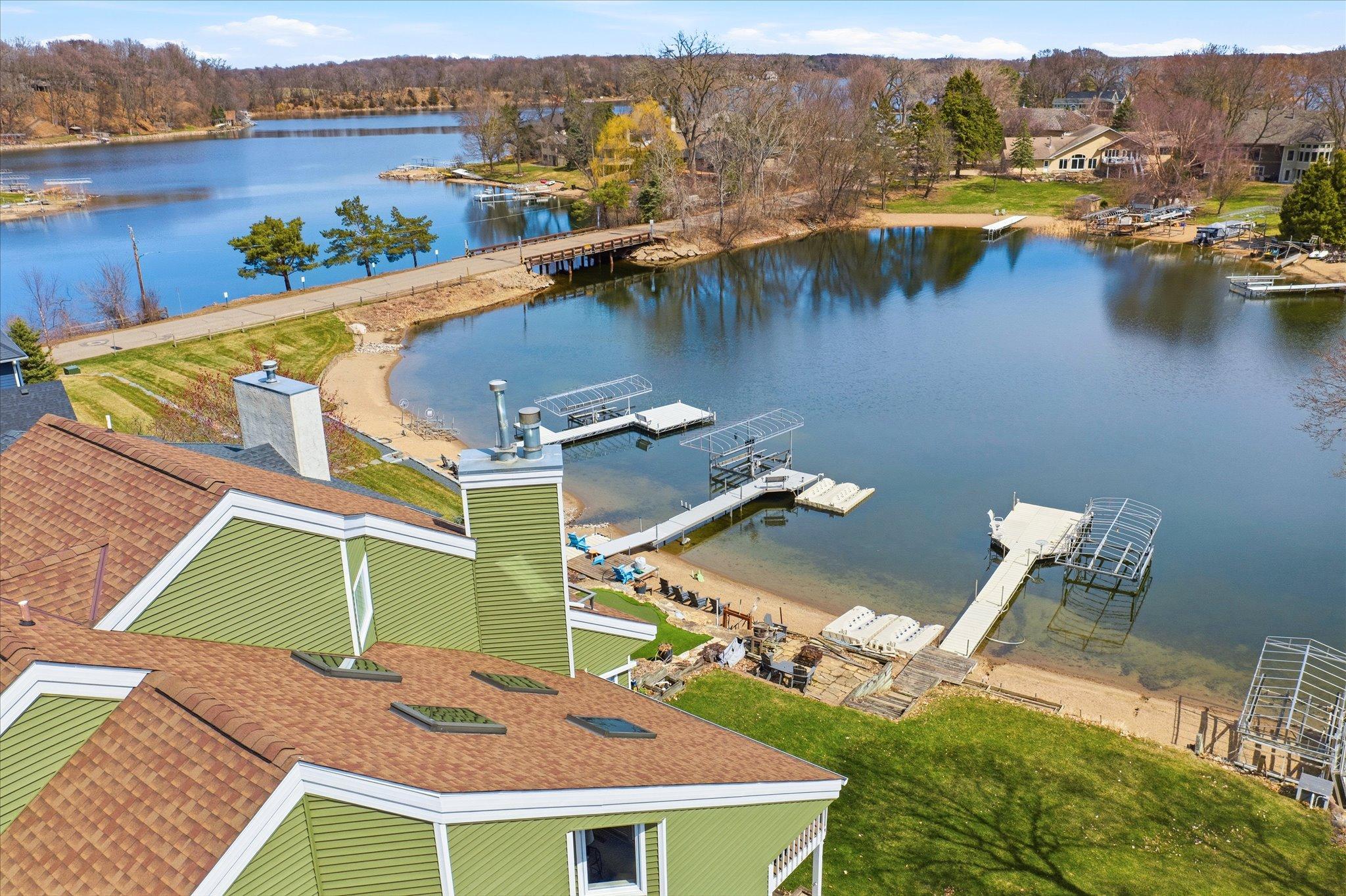 Prior Lake, Minnesota, 55372, United States, 4 Bedrooms Bedrooms, ,3 BathroomsBathrooms,Residential,Active,2035642