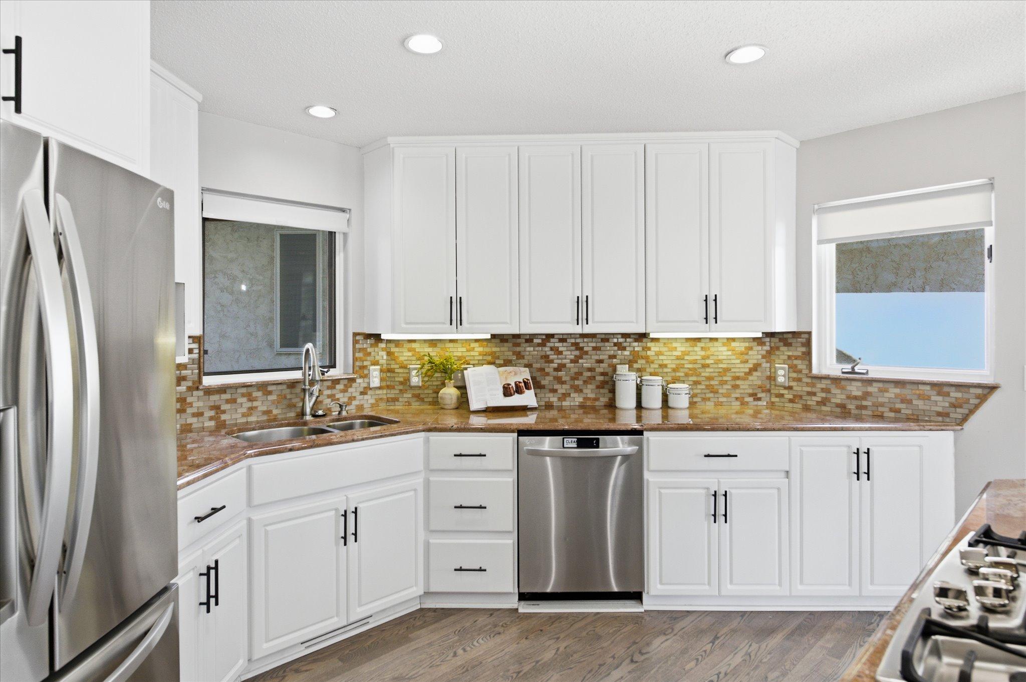 Prior Lake, Minnesota, 55372, United States, 4 Bedrooms Bedrooms, ,3 BathroomsBathrooms,Residential,Active,2035642