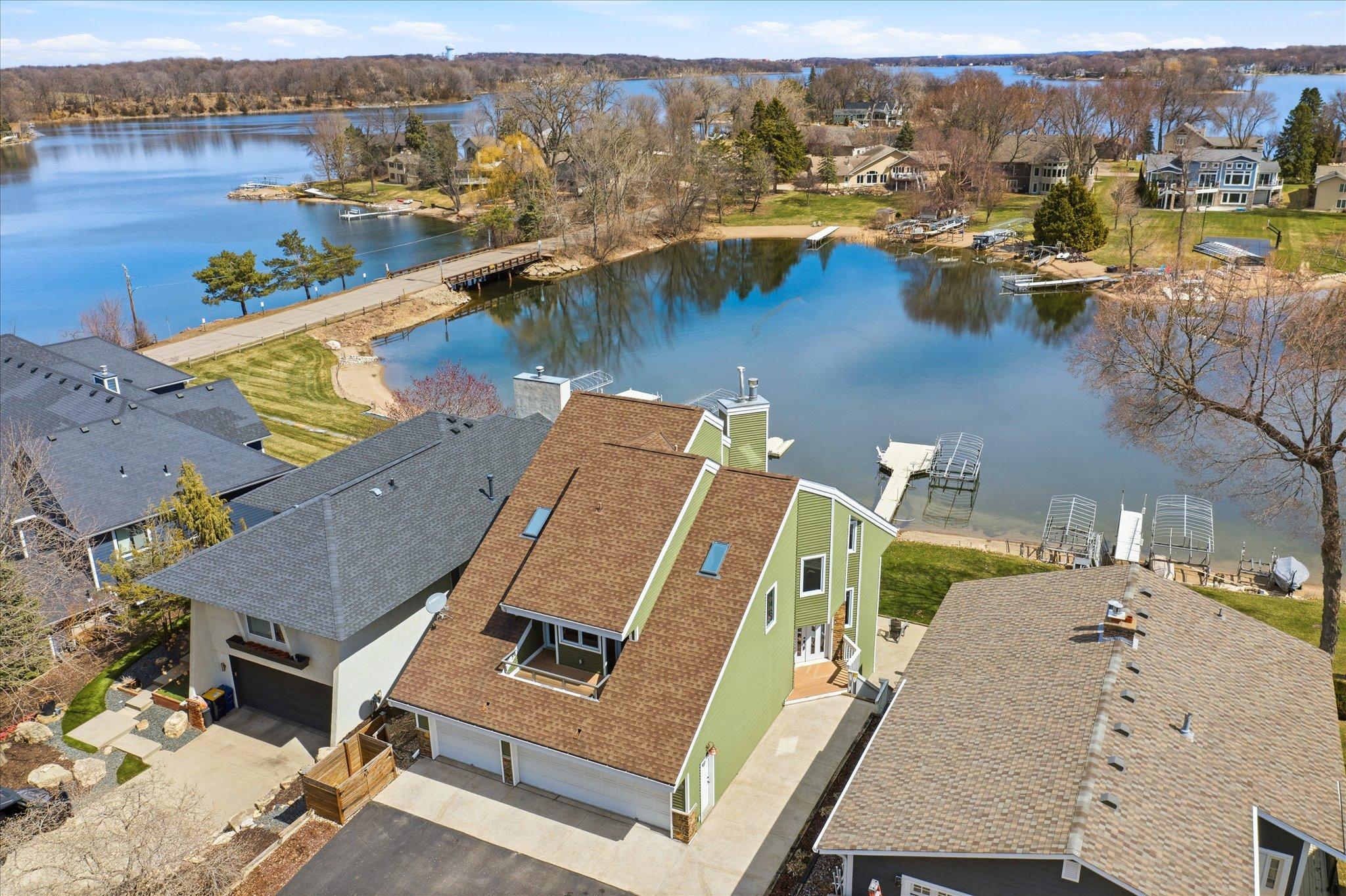 Prior Lake, Minnesota, 55372, United States, 4 Bedrooms Bedrooms, ,3 BathroomsBathrooms,Residential,Active,2035642