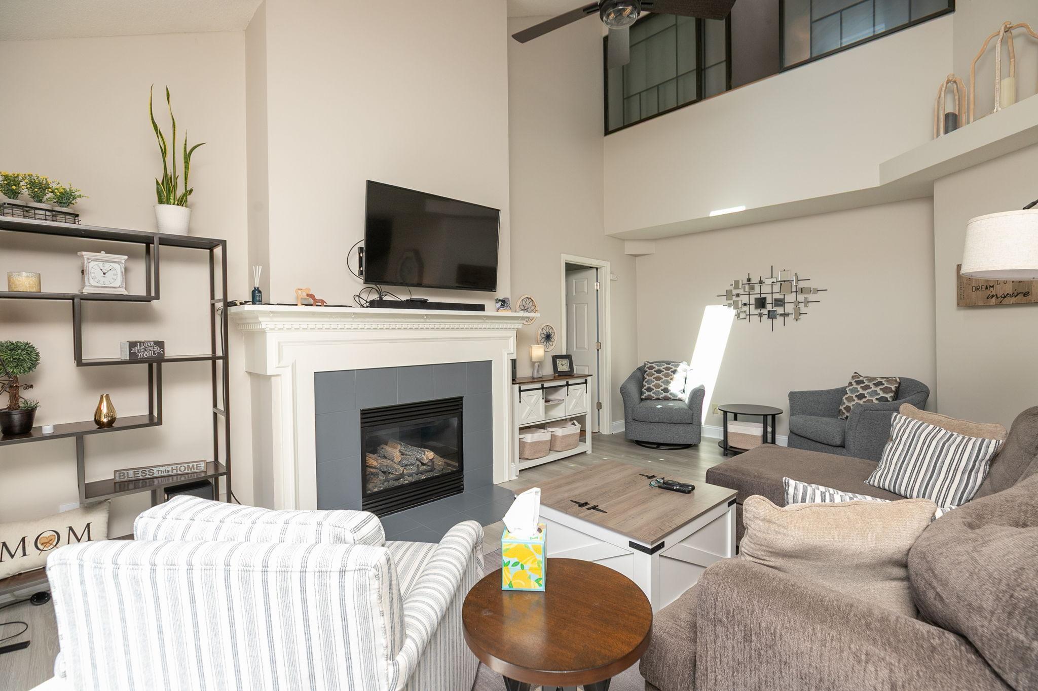 2811 Riverwood Lane NW