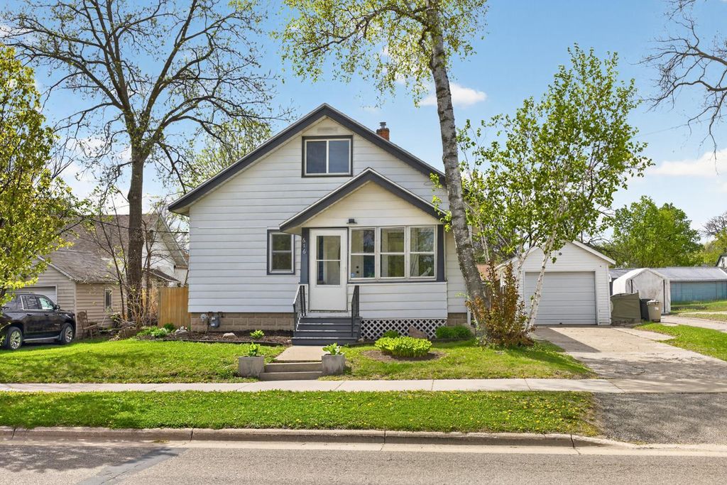 Photo of 616 6th Street SE, Rochester, MN 55904 (MLS # 7068905)