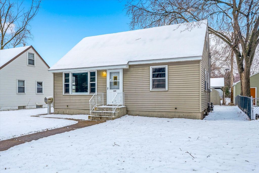 Photo of 129 32nd Avenue N, Saint Cloud, MN 56303 (MLS # 7046677)