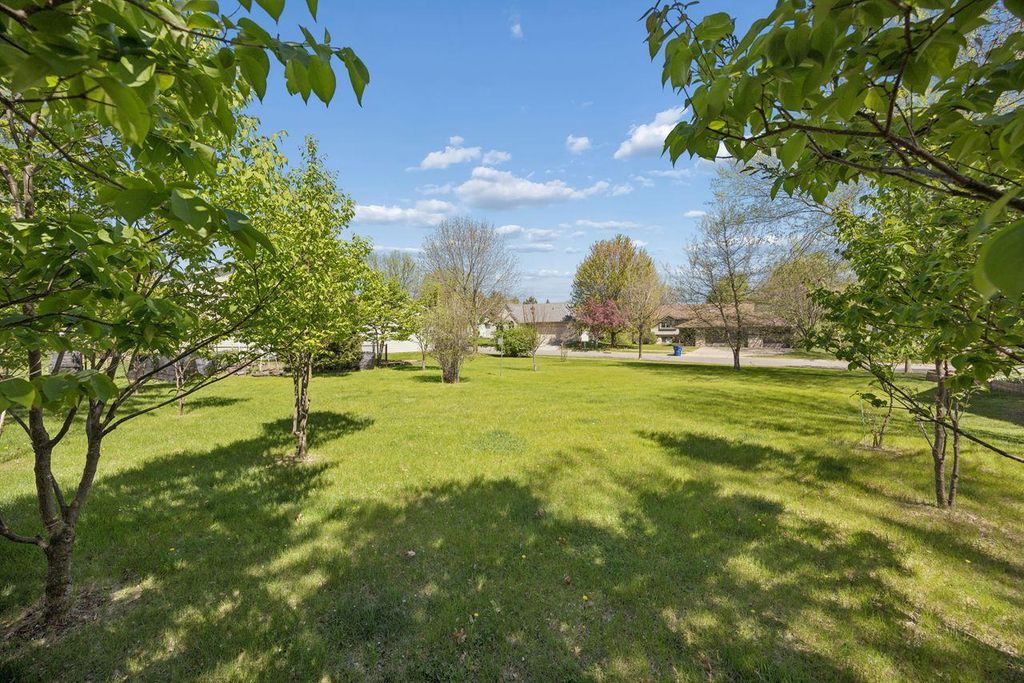 Photo of 1716 Southwood Trail, Saint Cloud, MN 56301 (MLS # 7073508)