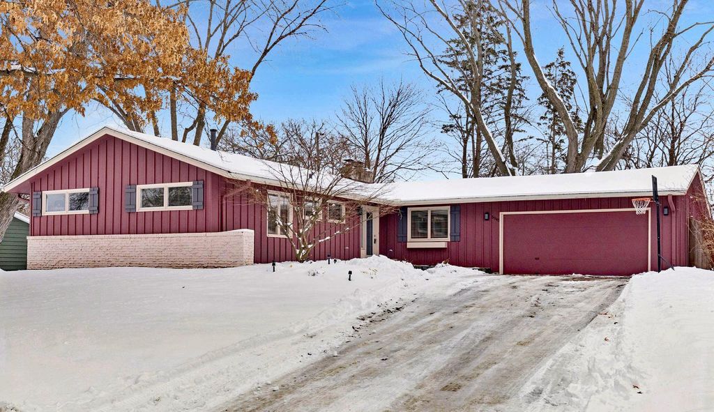 Photo of 5945 Westmore Way, Golden Valley, MN 55422 (MLS # 7011764)