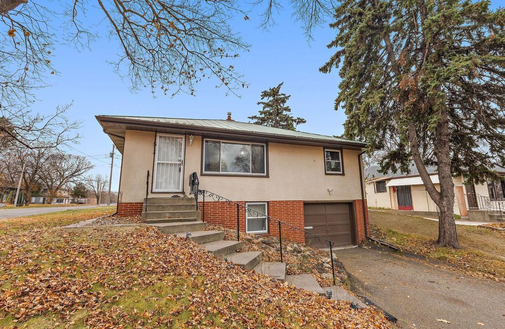 Photo of 514 Arlington Avenue E, Saint Paul, MN 55130 (MLS # 6826448)