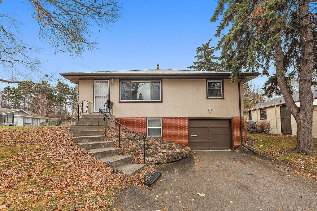 Photo of 514 Arlington Avenue E, Saint Paul, MN 55130 (MLS # 6826448)