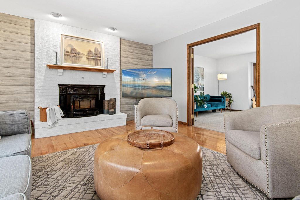 Photo of 5816 Oxford Street N, Shoreview, MN 55126 (MLS # 7008525)