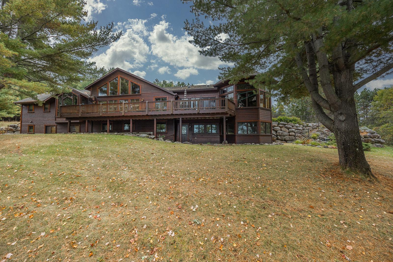 1116 Sand Lake Drive NW