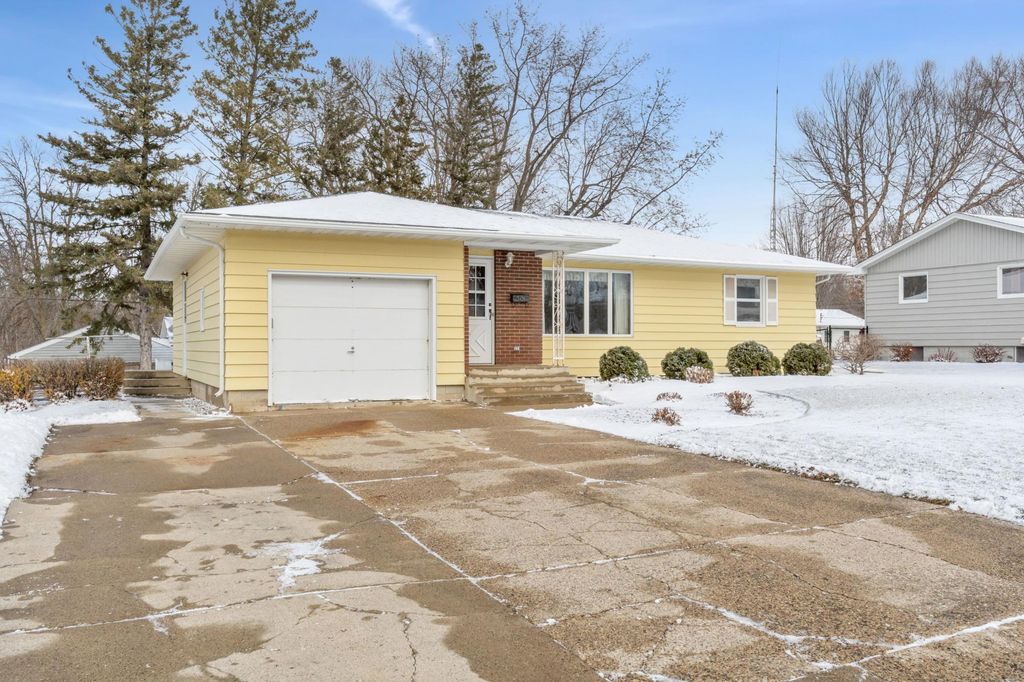 Photo of 1426 Eden Lane, Faribault, MN 55021 (MLS # 6818112)