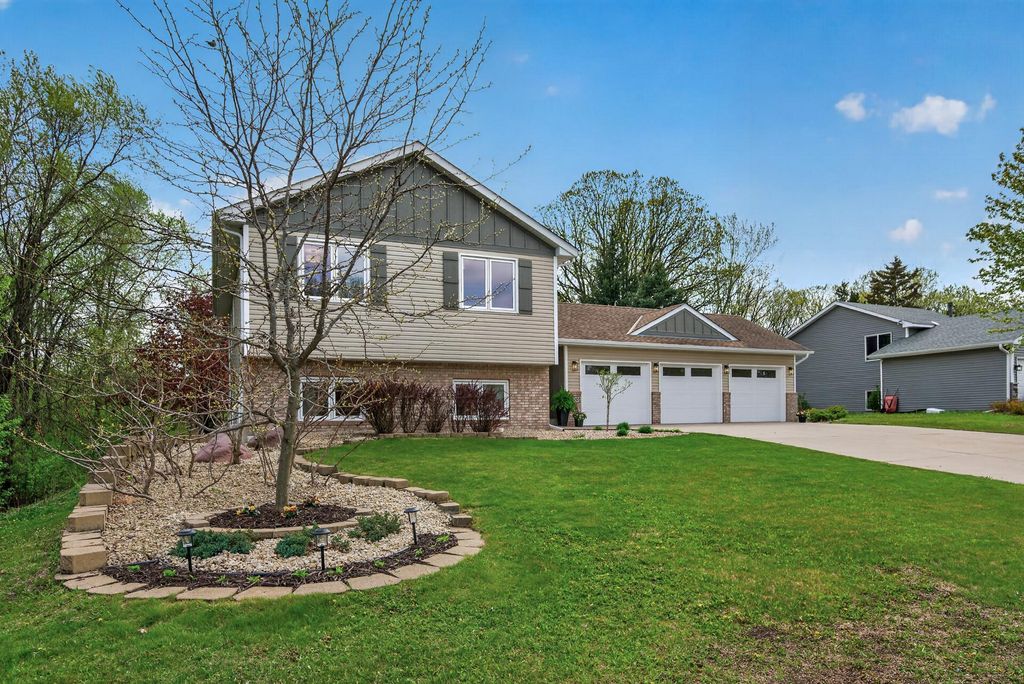 Photo of 4620 Pondview Drive, Big Lake, MN 55309 (MLS # 7070353)