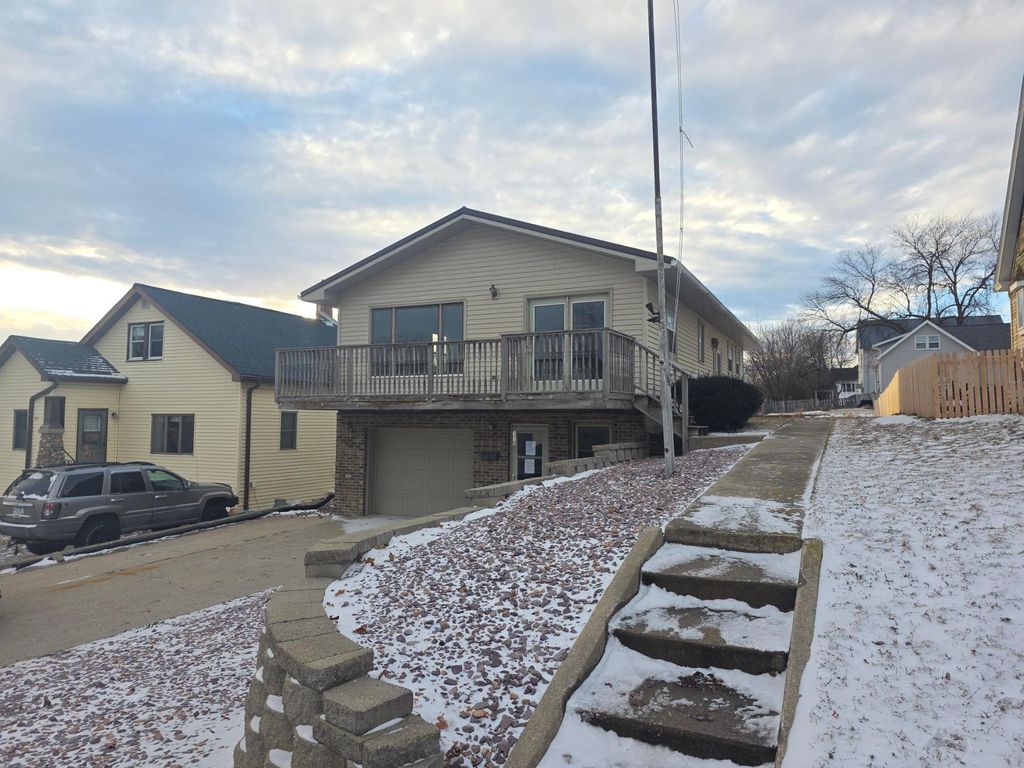 Photo of 118 N O Connell Avenue, Springfield, MN 56087 (MLS # 7003475)