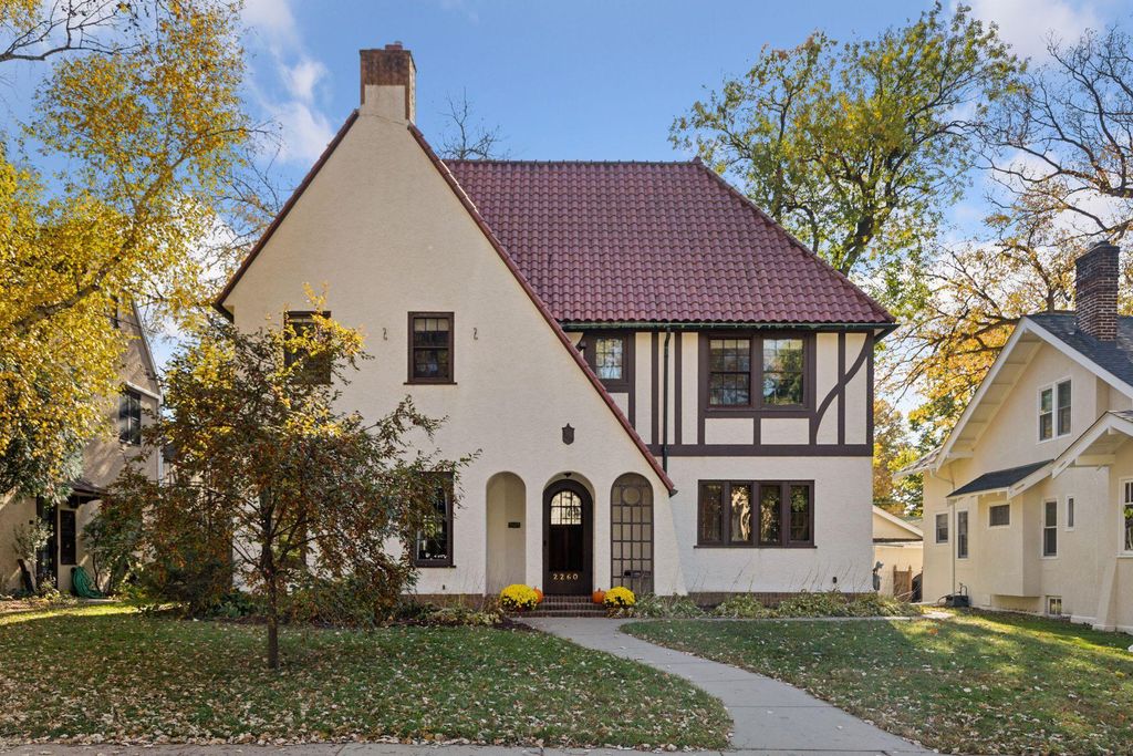 Photo of 2260 Sargent Avenue, Saint Paul, MN 55105 (MLS # 7013976)