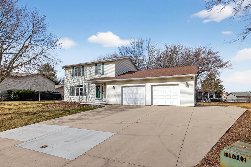 Photo of 605 10th Avenue NW, Dodge Center, MN 55927 (MLS # 7038802)