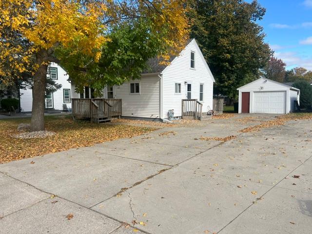 Photo of 611 S Swift Avenue, Litchfield, MN 55355 (MLS # 7160687)