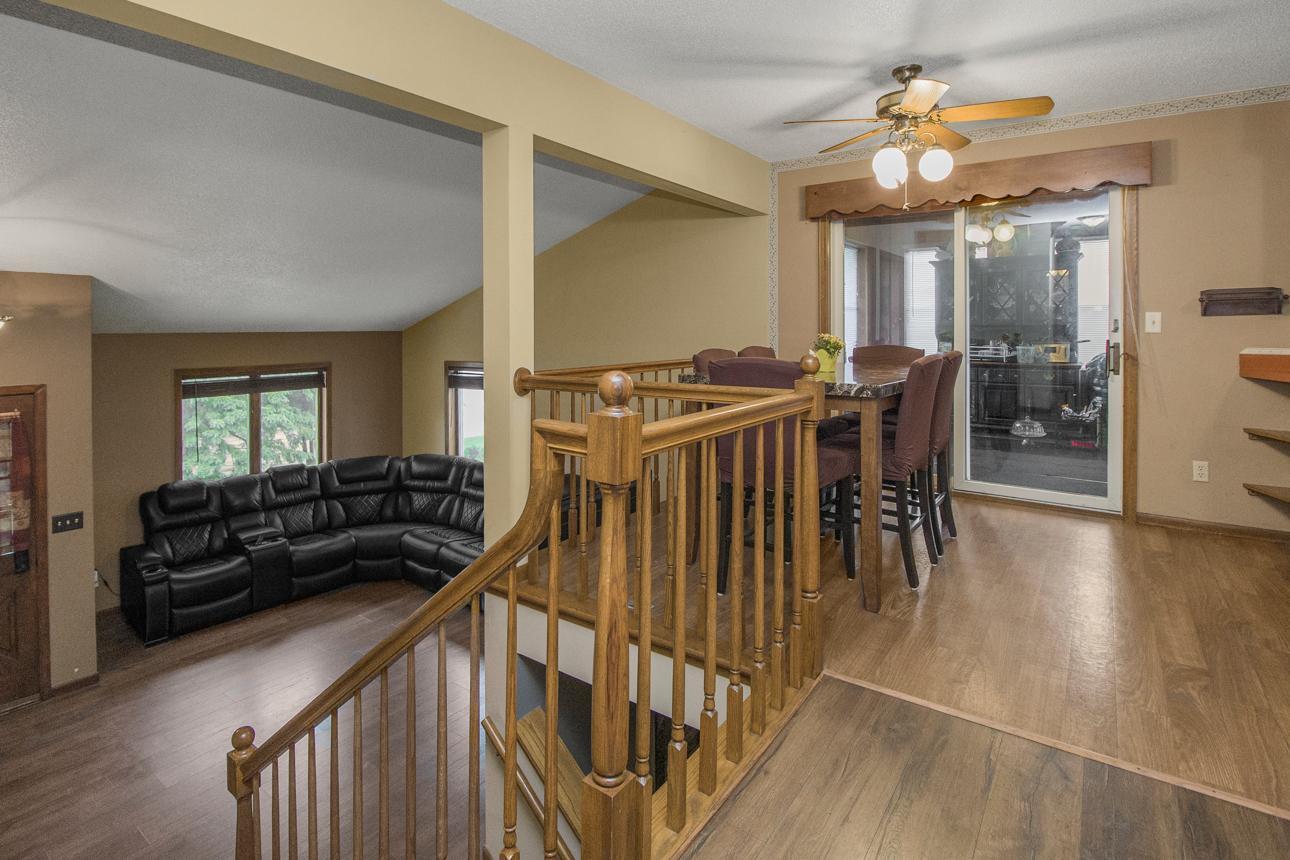 2246 Vivian Lane