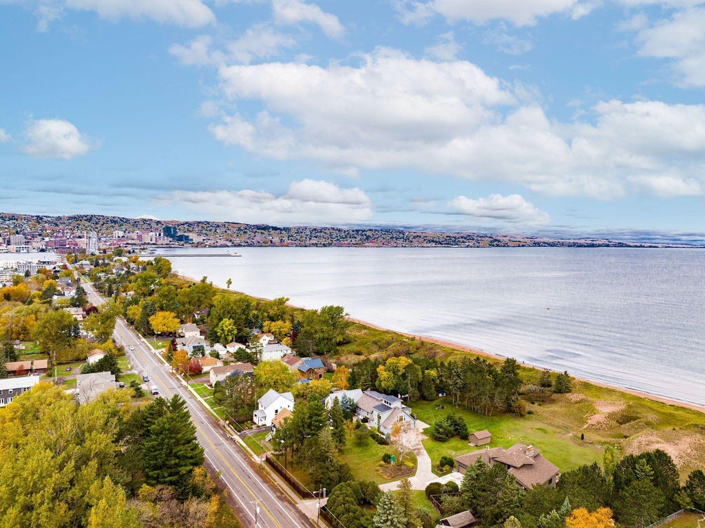 Photo of 1700 Minnesota Avenue, Duluth, MN 55802 (MLS # 7165005)