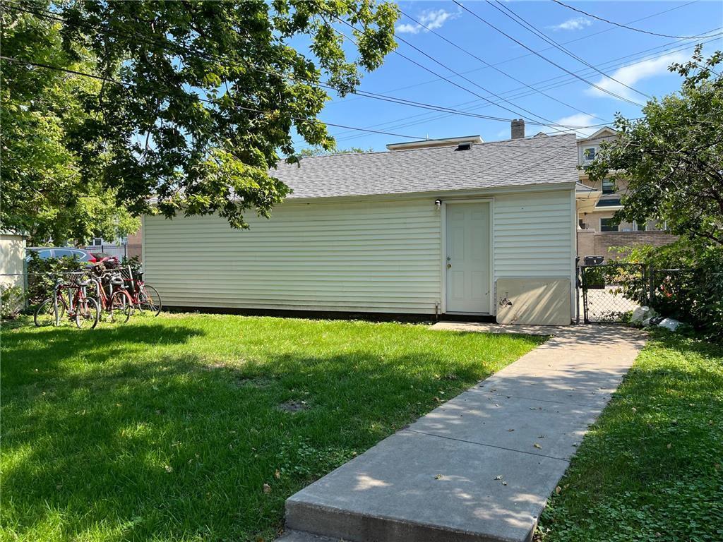 2223 Pleasant Avenue