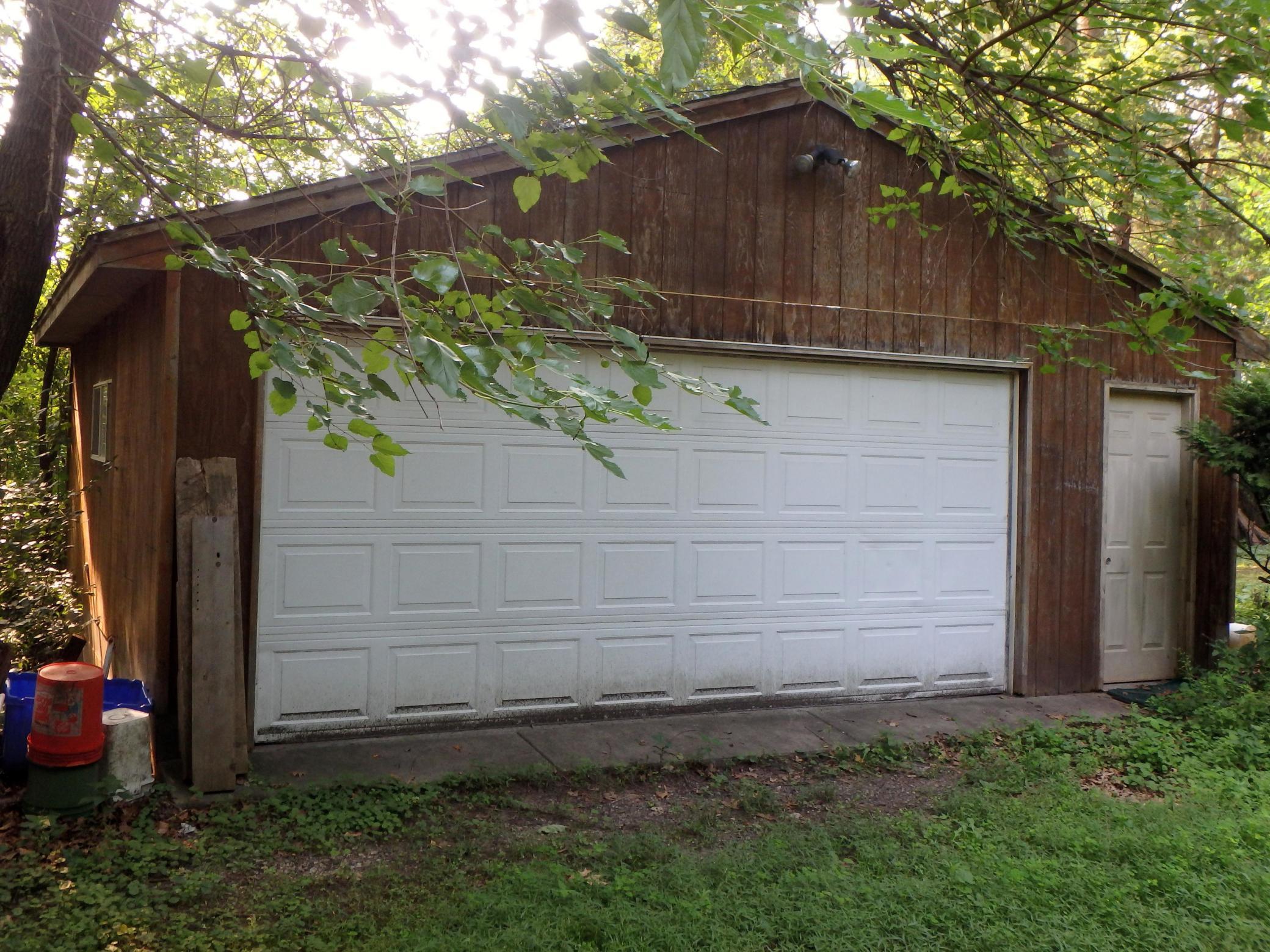 15320 Highwood Drive