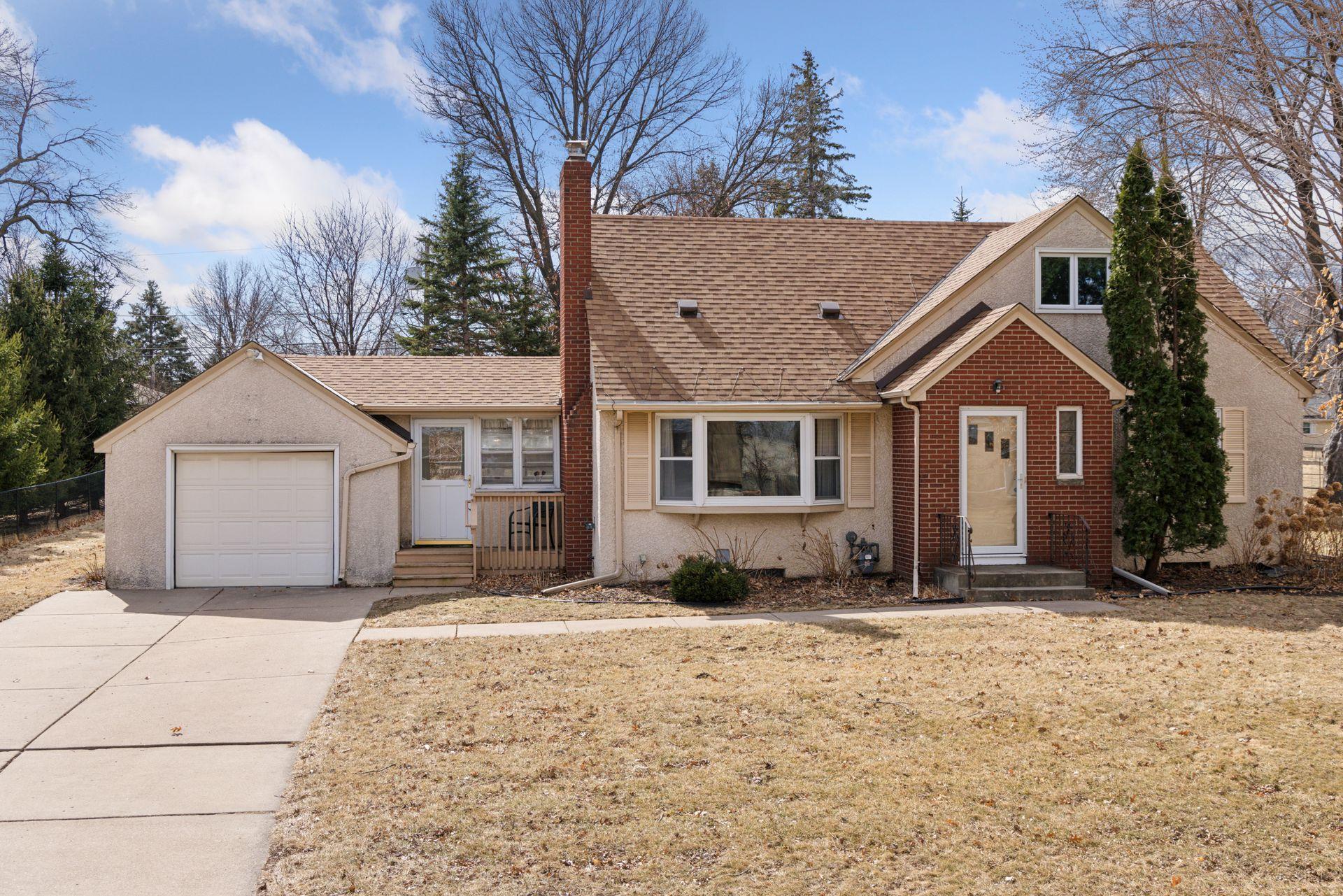 1166 Sherren Street W