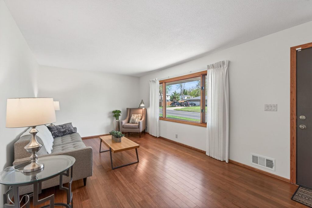 Photo of 2521 Cedar Avenue, White Bear Lake, MN 55110 (MLS # 7057208)