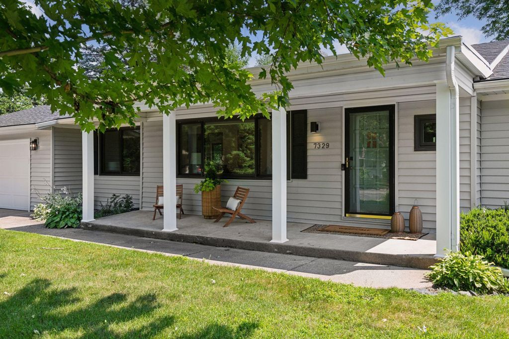 Photo of 7329 Ridgeway Road, Golden Valley, MN 55427 (MLS # 7022133)