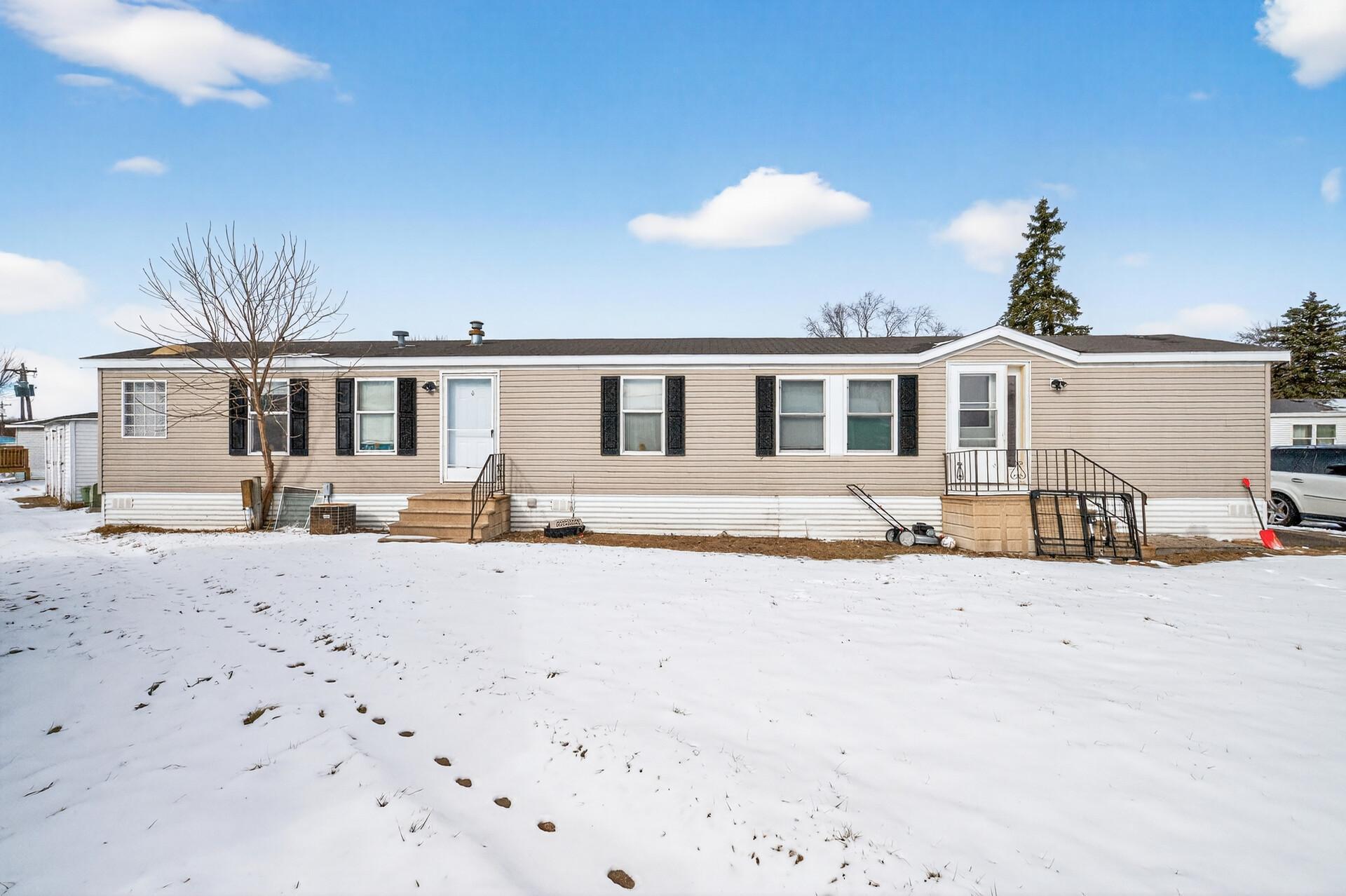 3234 NE 89th Drive NE
