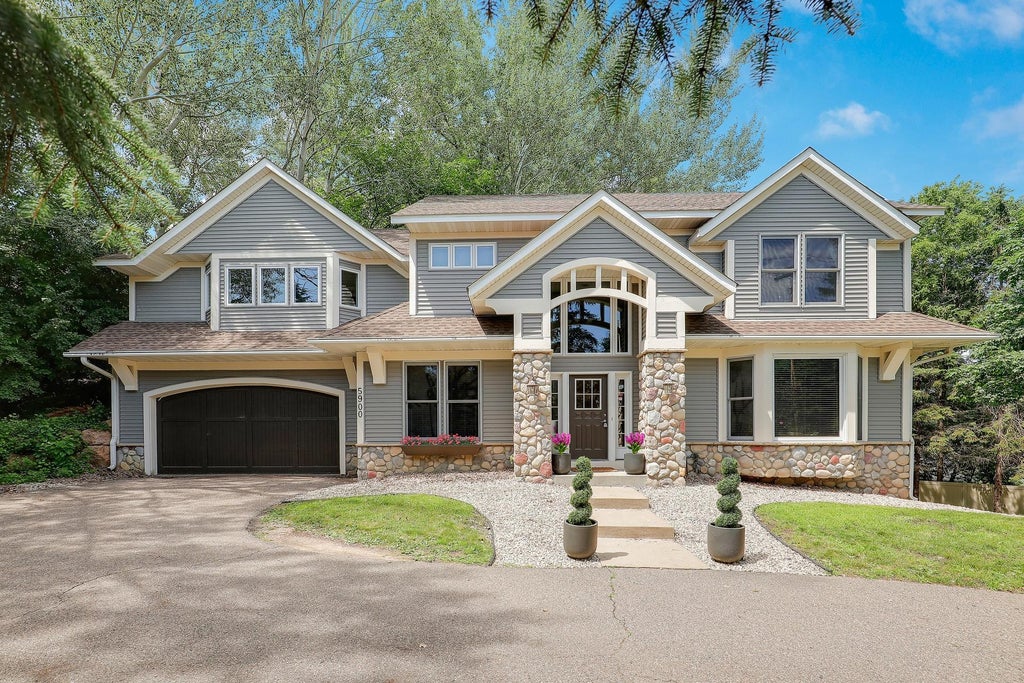 Photo of 5900 Vernon Avenue S, Edina, MN 55436 (MLS # 7094798)