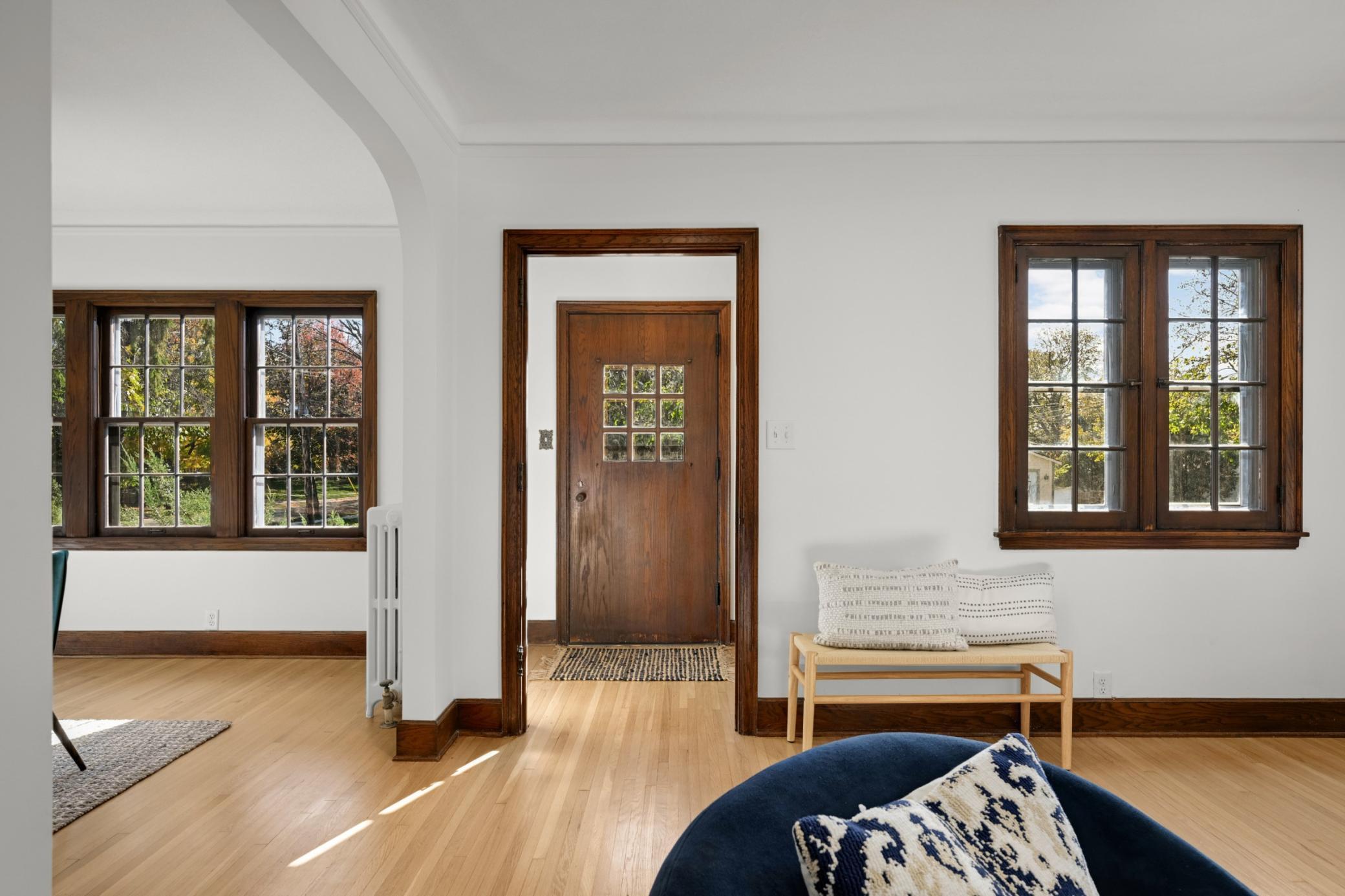 2406 W 54th Street