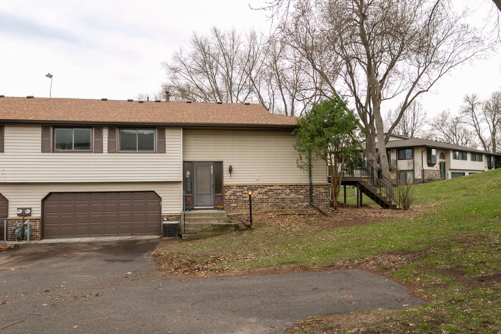 Photo of 3606 Garden Boulevard N, Oakdale, MN 55128 (MLS # 7055245)