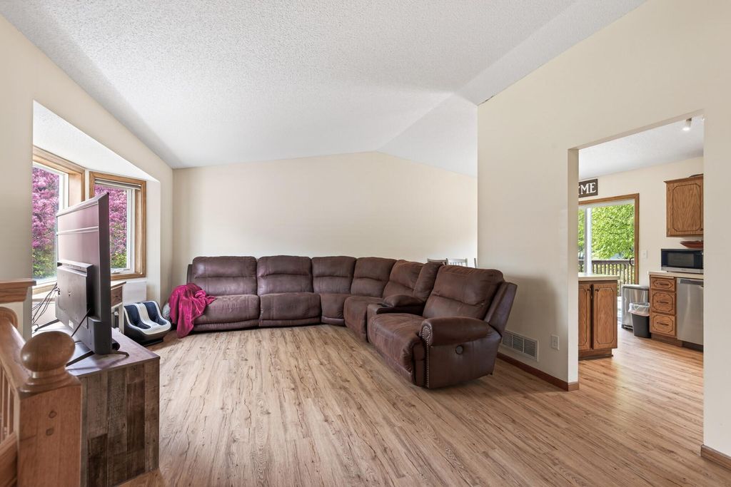 Photo of 6237 Kalenda Lane NE, Albertville, MN 55301 (MLS # 7068697)