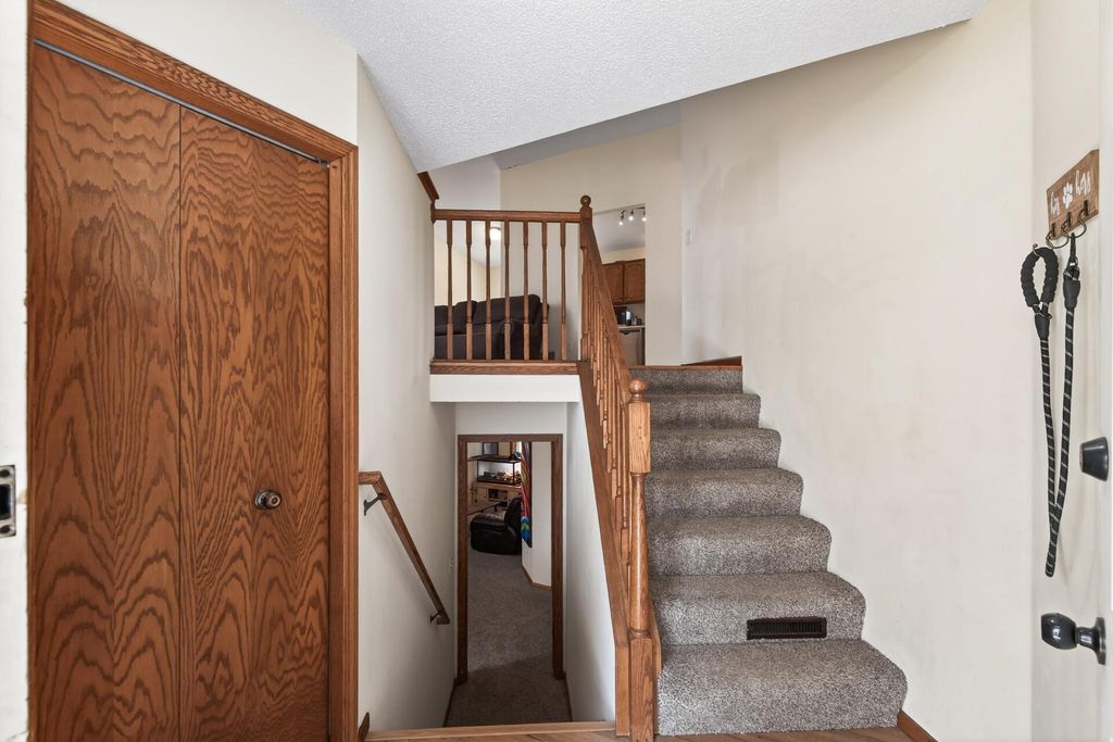 Photo of 6237 Kalenda Lane NE, Albertville, MN 55301 (MLS # 7068697)