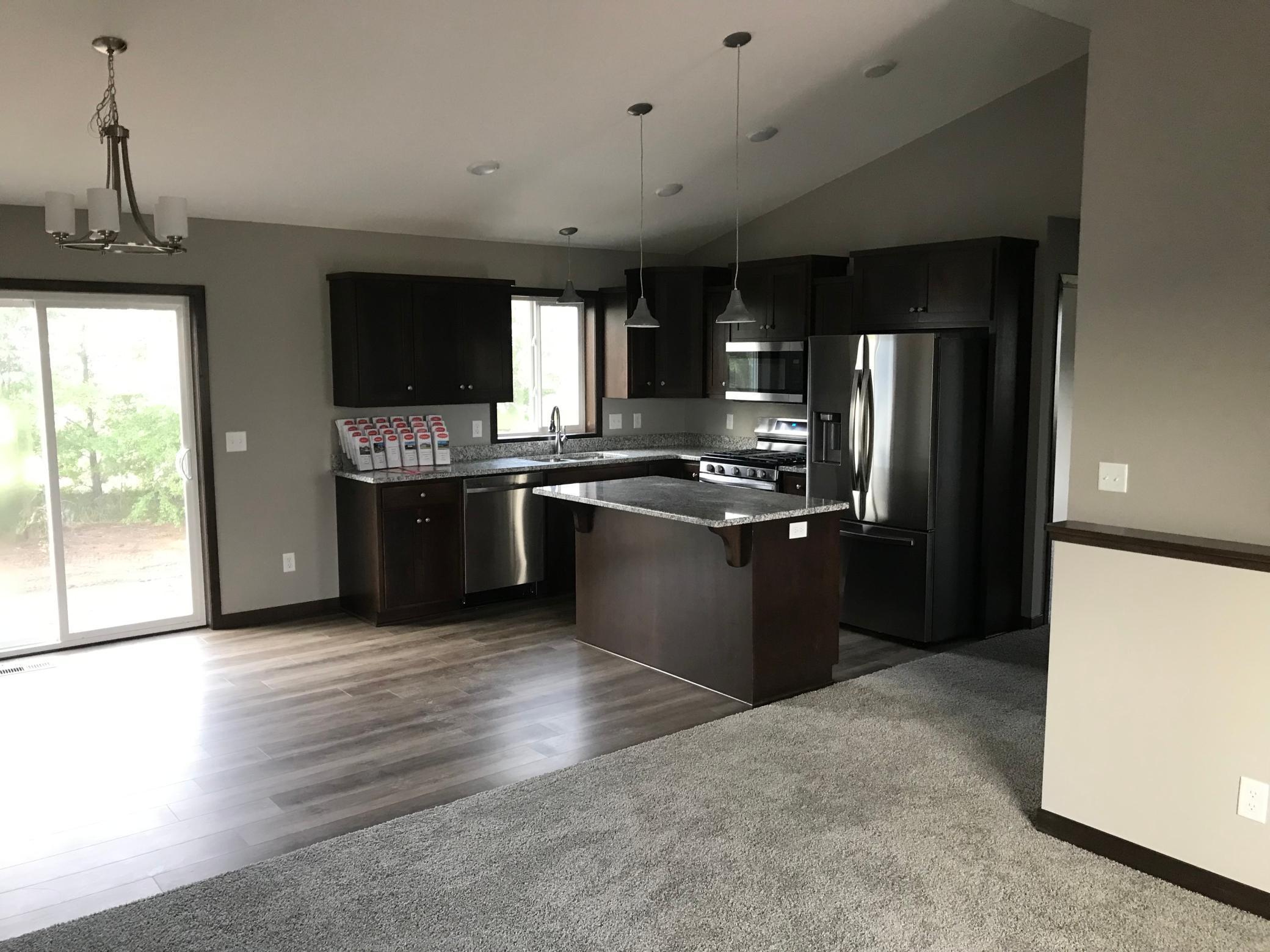 13527 Honeysuckle Way NE