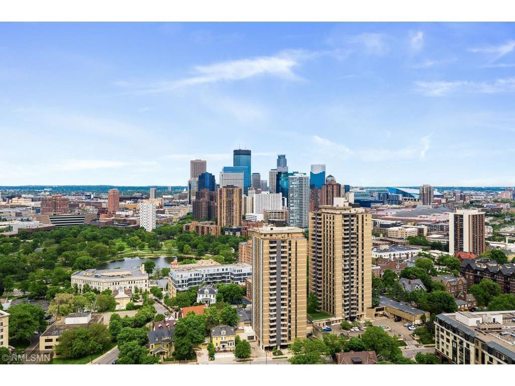 410 Groveland Avenue 1203