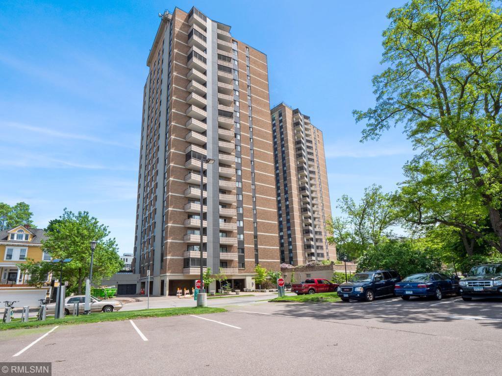 410 Groveland Avenue 1203