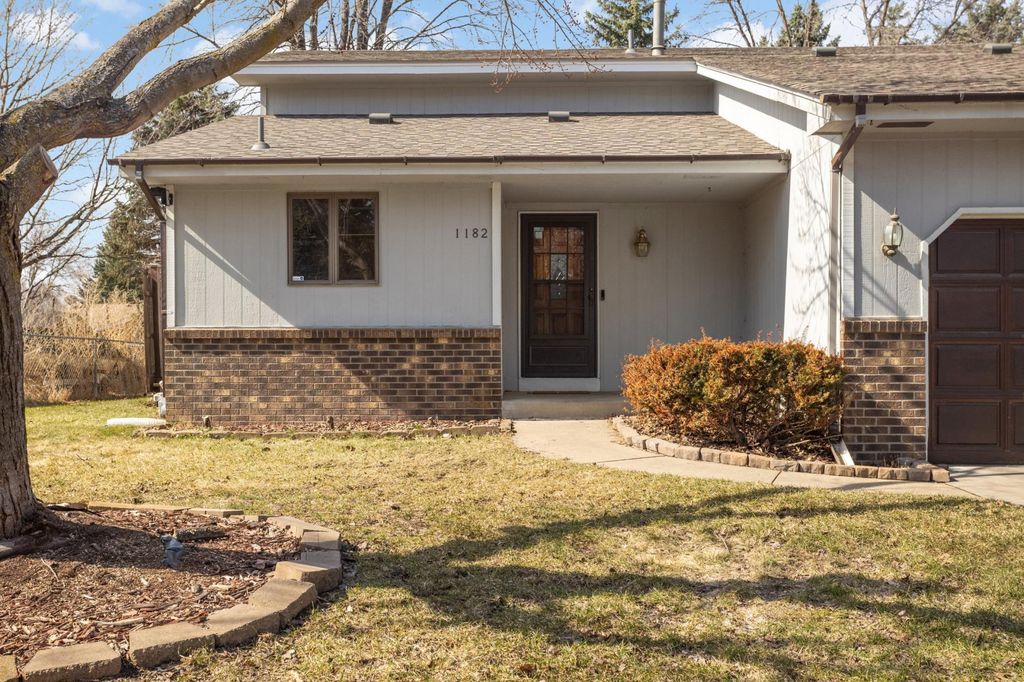 Photo of 1182 Limestone Drive S, Shakopee, MN 55379 (MLS # 7041336)