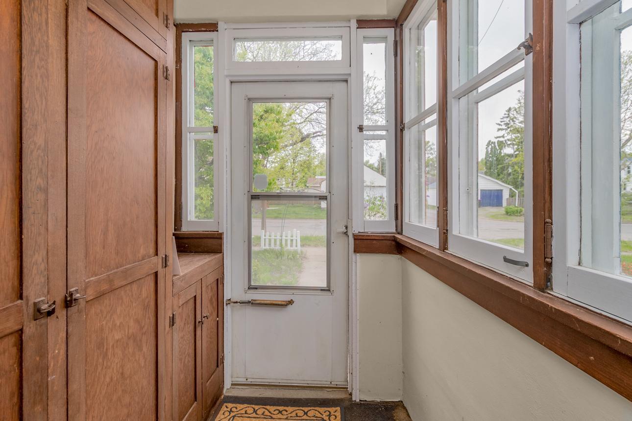43 Wyoming Street W