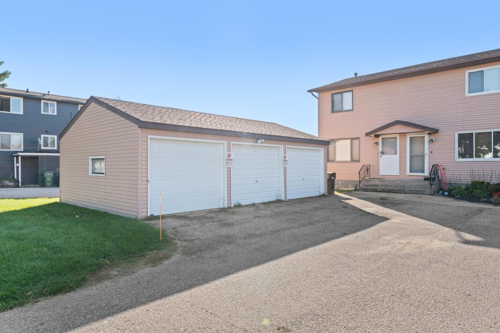 Photo of 2828 24th Street NW #4, Rochester, MN 55901 (MLS # 7163941)