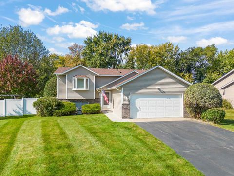 16111 Goodview Way Lakeville MN 55044