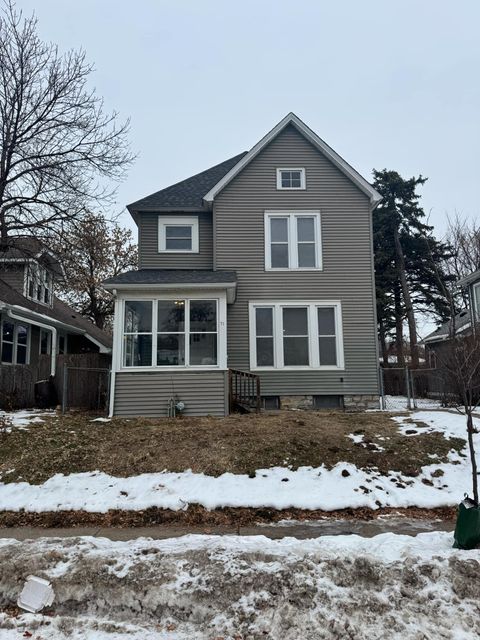 71 Winifred Street W Saint Paul MN 55107