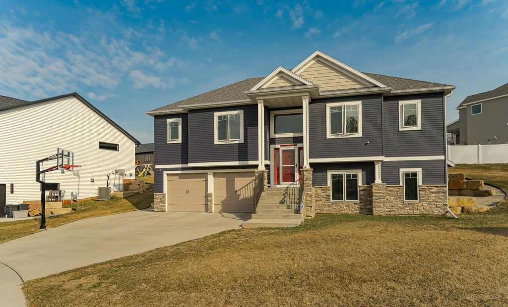 Photo of 2667 Century Pine Lane NE, Rochester, MN 55906 (MLS # 7043463)