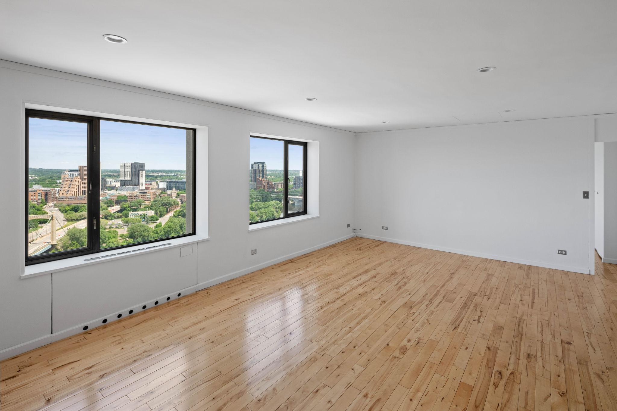 19 S 1st Street B2706