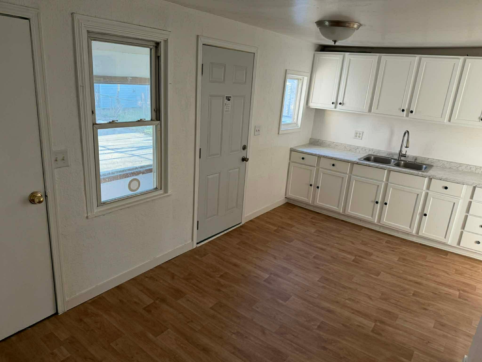 351 Maryland Avenue E